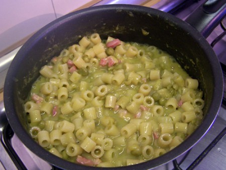 PASTA E PISELLI